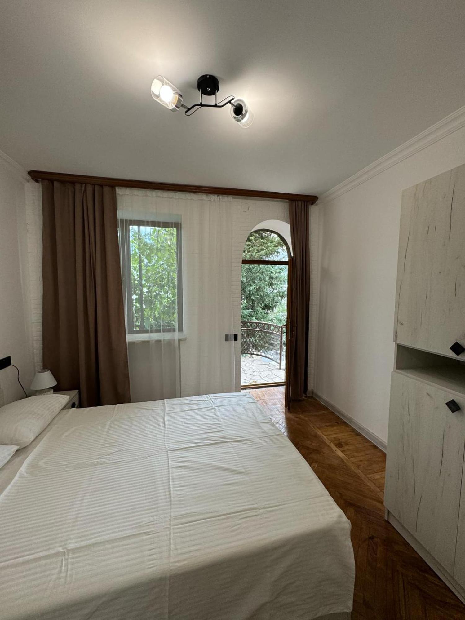 Elegaya Guest House 伊杰万 外观 照片